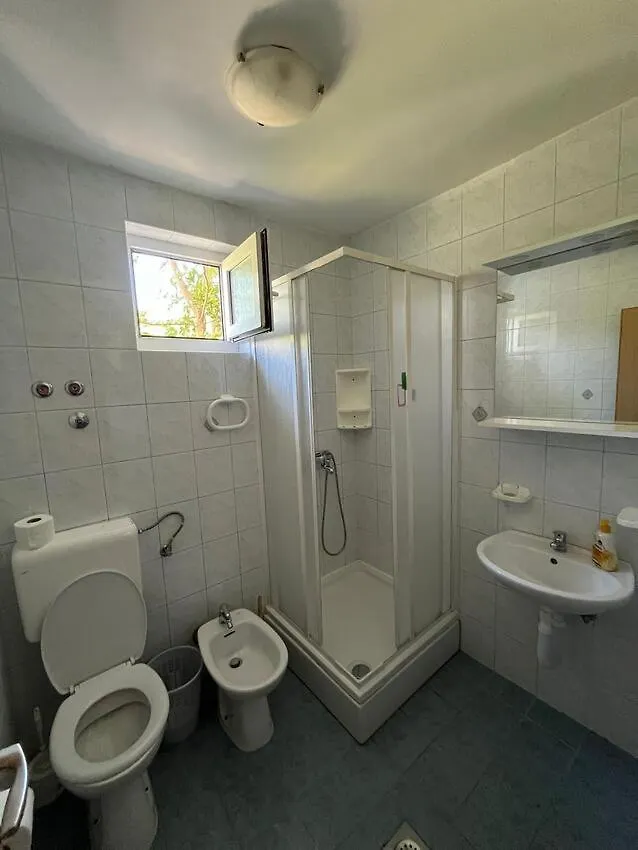 Apartmani Eva Lopar 0*,  Croatia